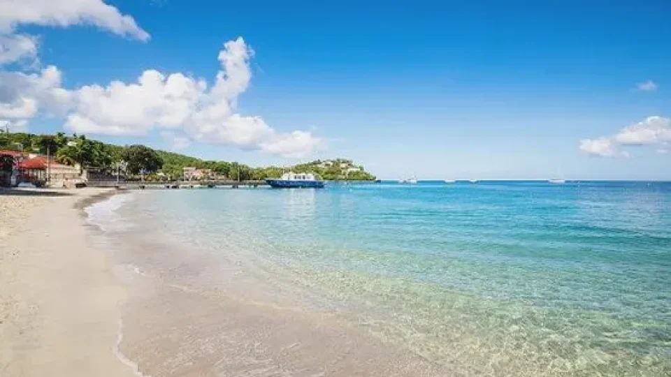 555_369_1636953205_80_plage-anse-mitan